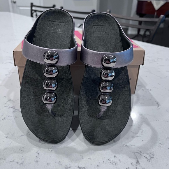NWOT - Fitflop Rola pewter toe wedge sandal - Picture 2 of 7